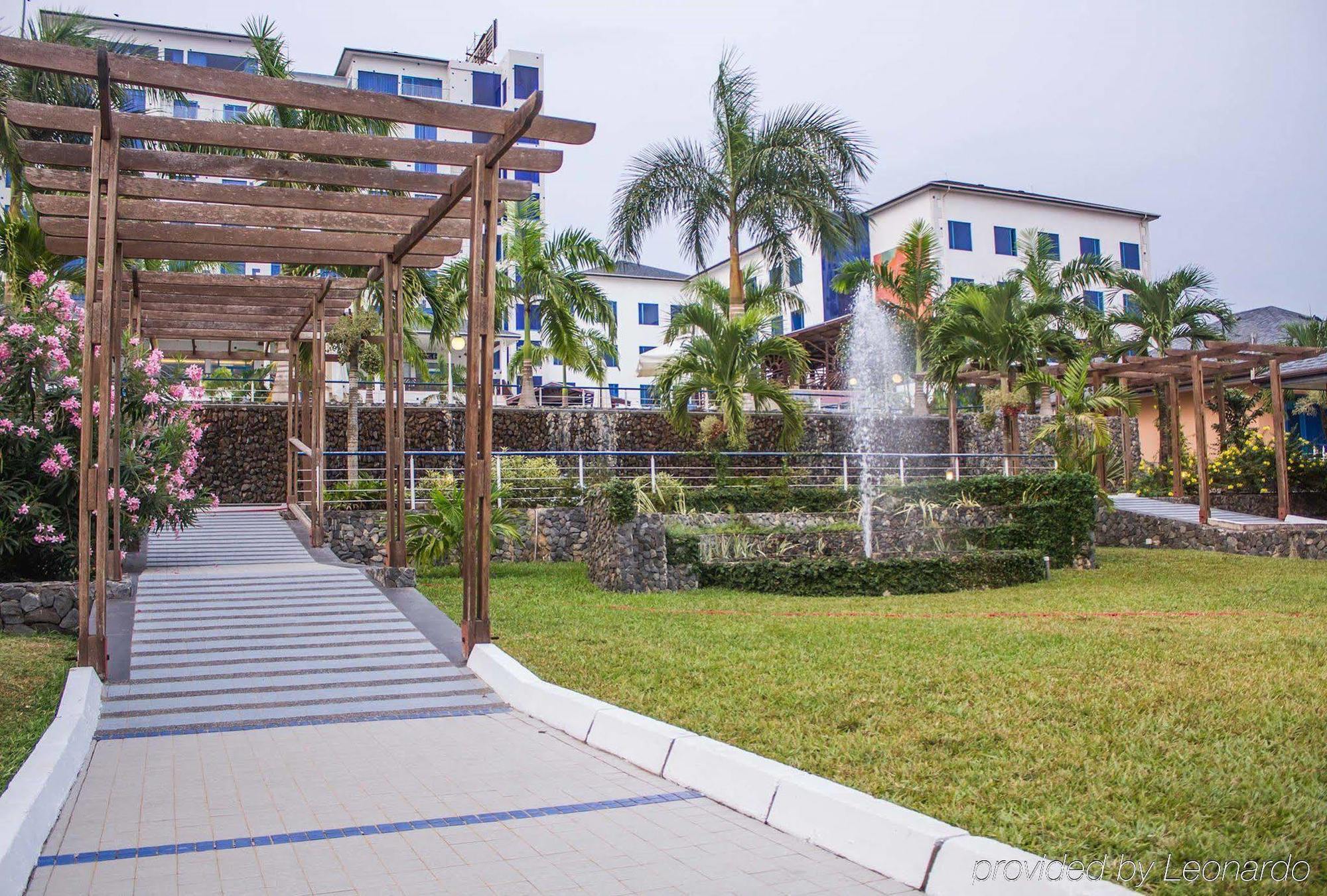 Best Western Plus Serene Atlantic Hotel Sekondi-Takoradi Екстериор снимка