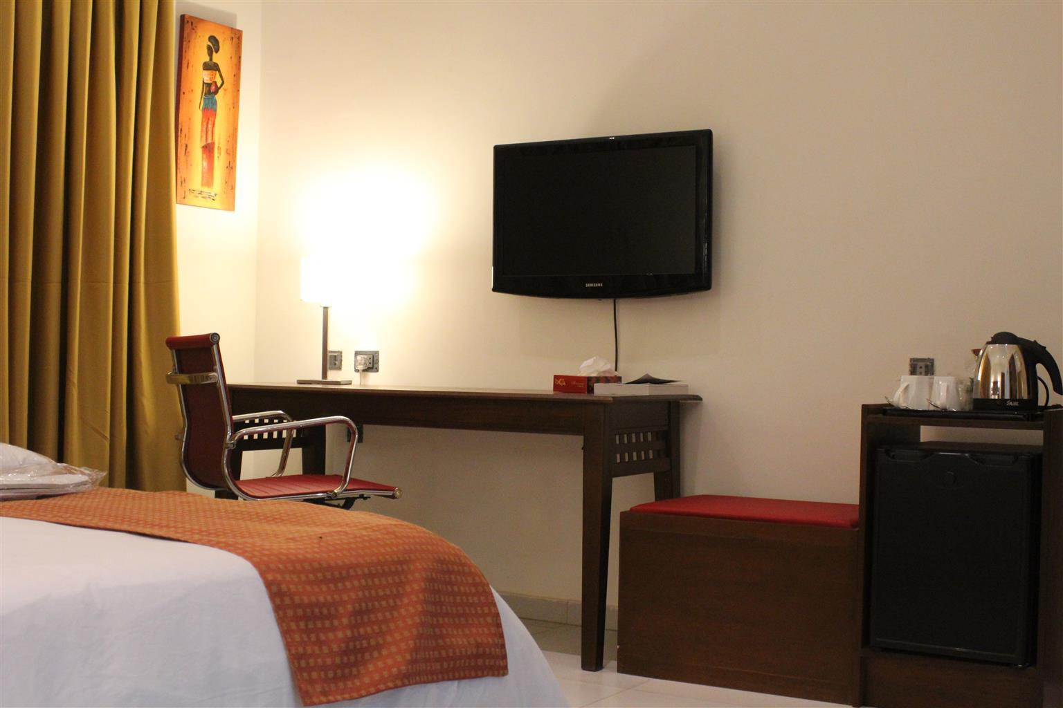 Best Western Plus Serene Atlantic Hotel Sekondi-Takoradi Екстериор снимка